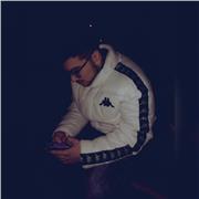 Ateneo frequentante il liceo scientifico con conoscenze anche letterarie offre lezioni di inglese a ragazzi di scuole elementari,medie e alunni del triennio